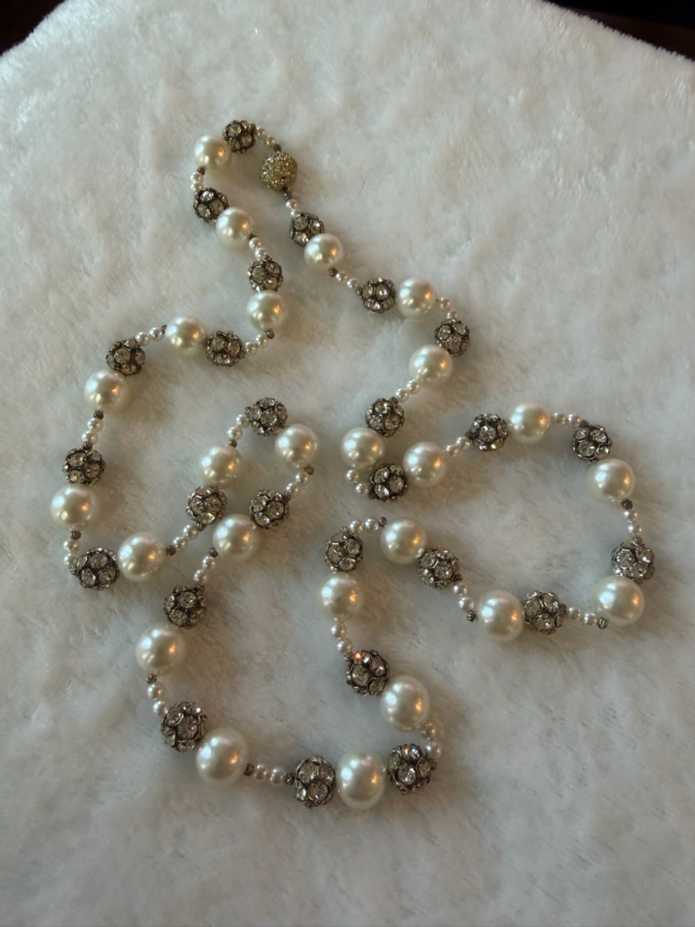 Vintage White Pearl and Crystal  Antique Necklace